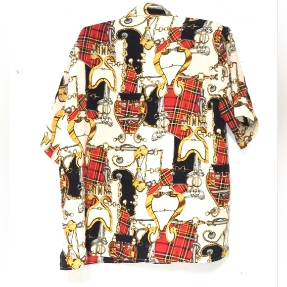 Voir Collection top button down colorful short sleeve blouse Size: 18 - Picture 2 of 5